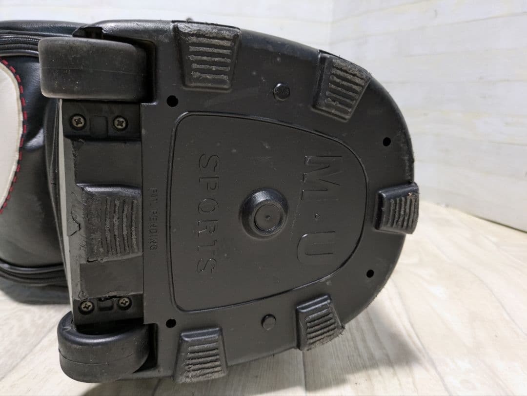 MU ミエコ ウエサコキャディバッグ キャスター付き　ゴルフバッグ