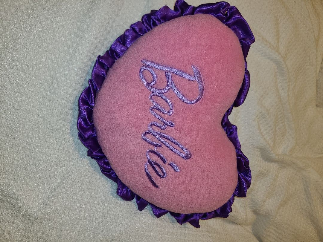 Barbie ハート型クッション