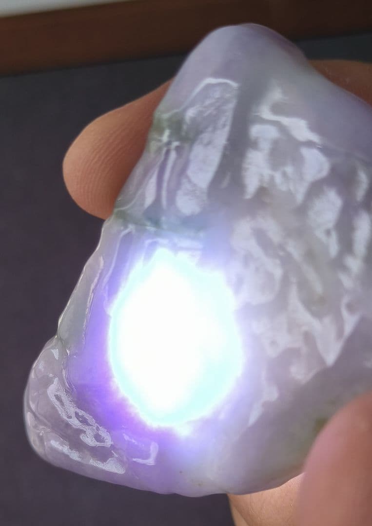 ミャンマー産ラベンダー本翡翠のルース③