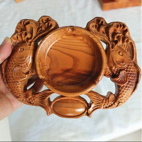 桃木彫刻、双魚抱宝灰皿装飾置物