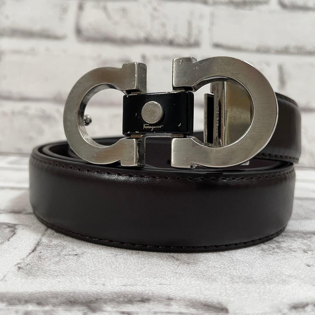 希少デザイン✨フェラガモ　ベルト　ダブルガンチーニ　シルバー金具　ロゴ刻印　黒