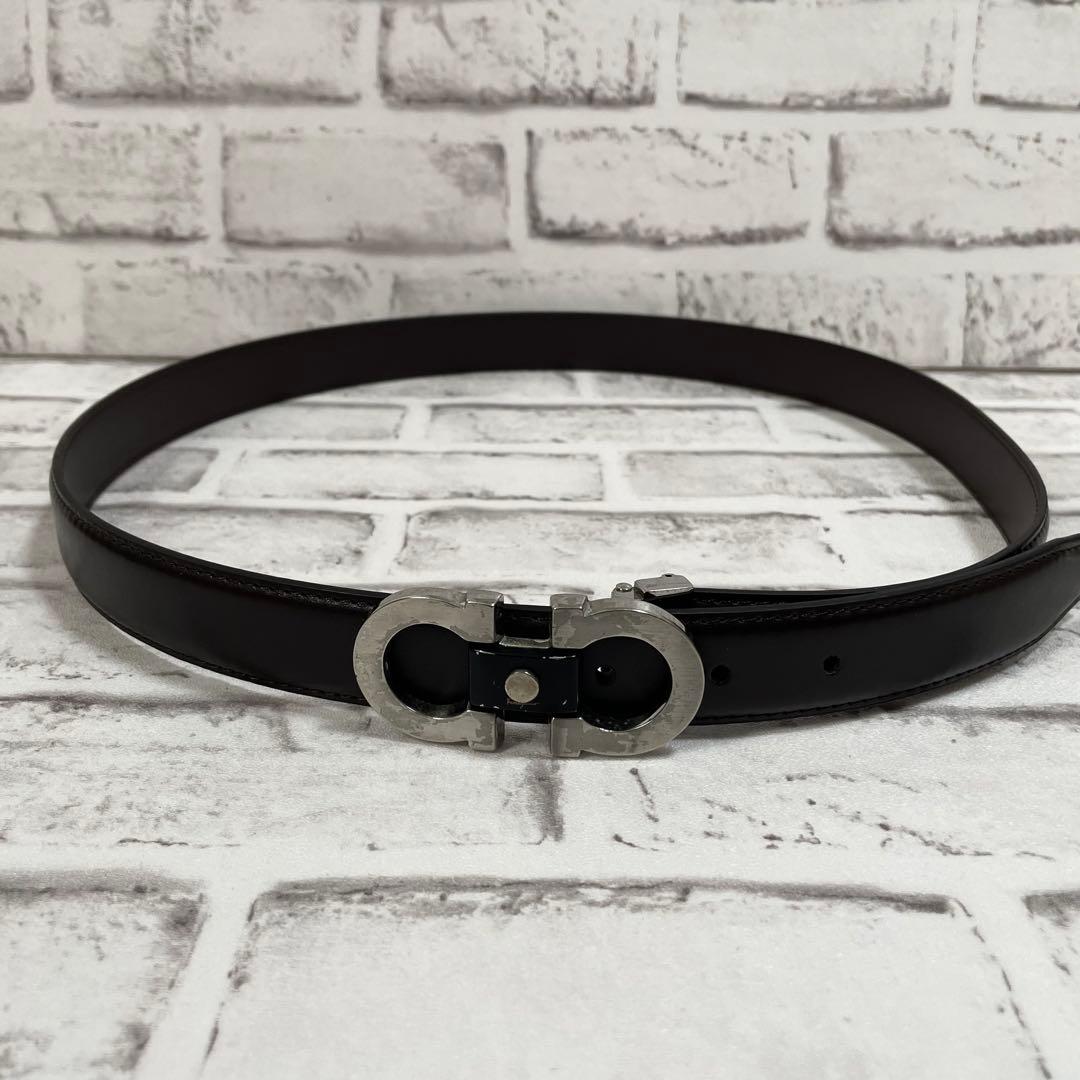 希少デザイン✨フェラガモ　ベルト　ダブルガンチーニ　シルバー金具　ロゴ刻印　黒