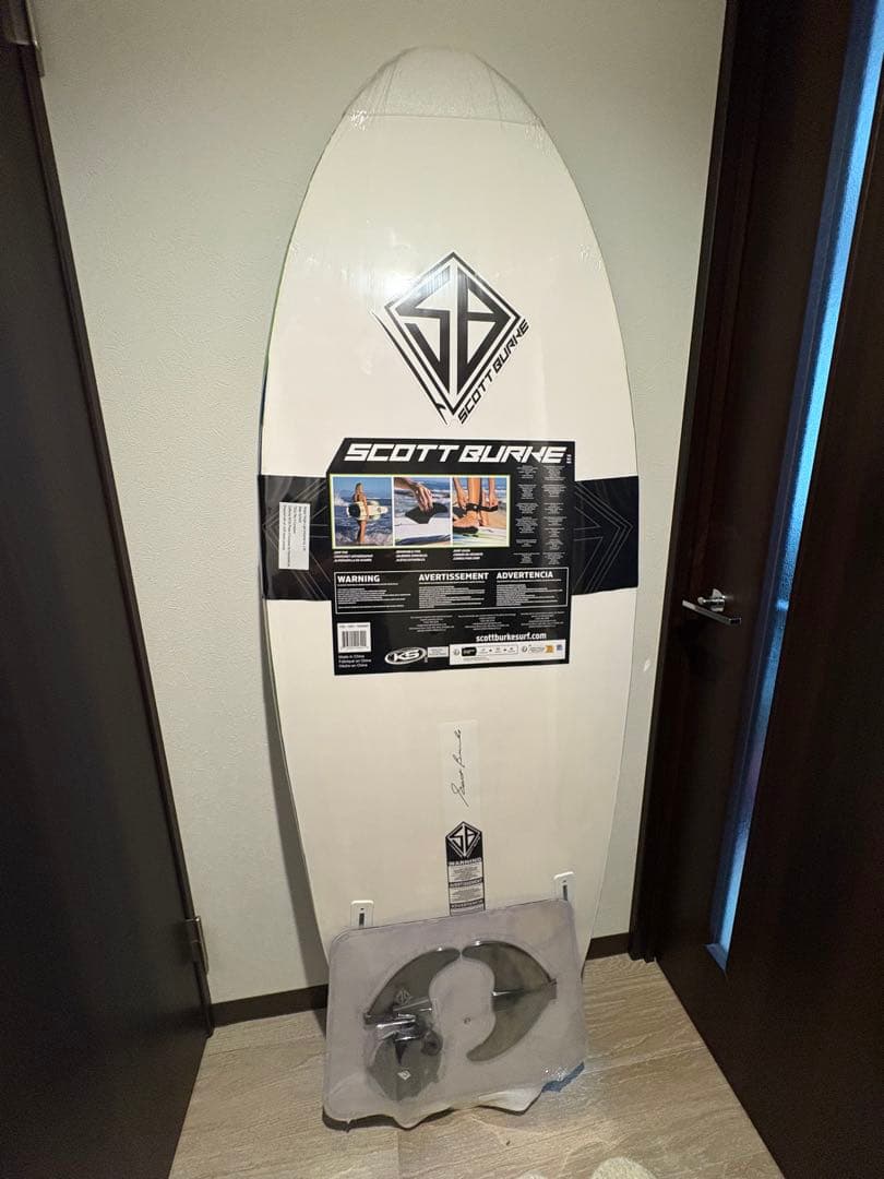 Scott Burke サーフボード フィン付き