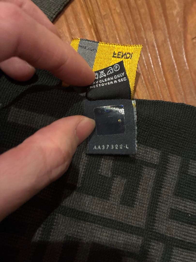 FENDI ロゴ マフラー イタリア製 ウール カーキ