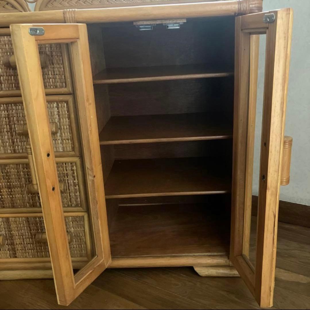 ラタン ガラスキャビネット