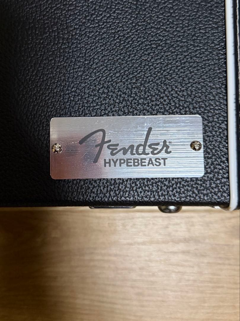 ［限定］Fender Japan HYPEBEAST STRATOCASTER®