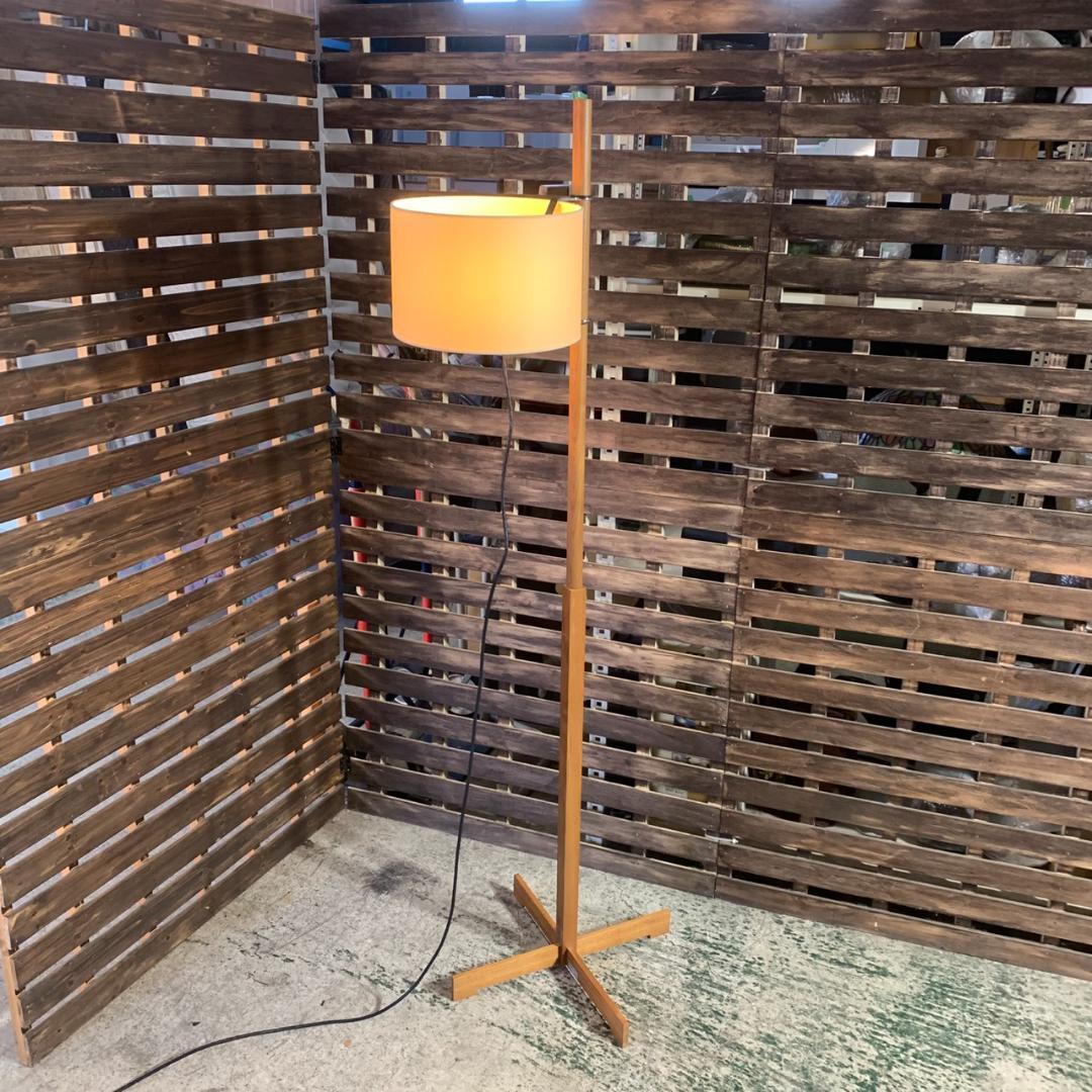 K651 Santa & Cole TMM フロアライト