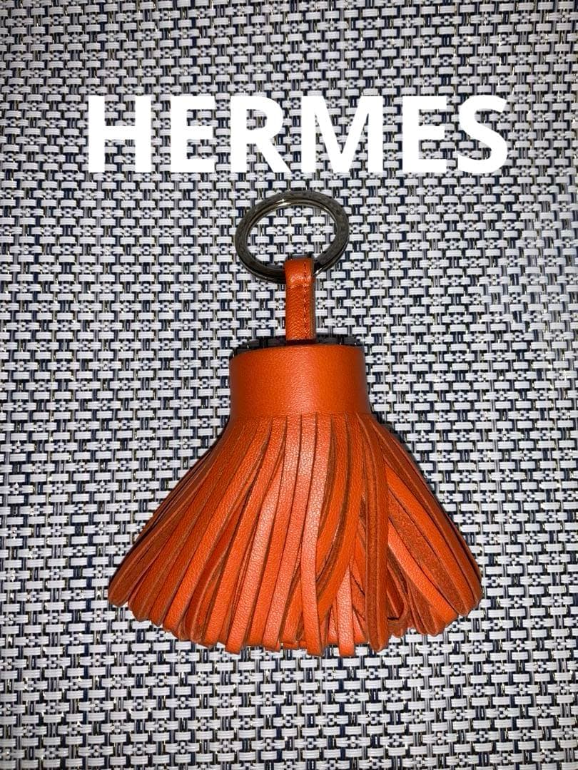 エルメス　HERMES カルメン　オレンジ　レザー　フリンジキーホルダー