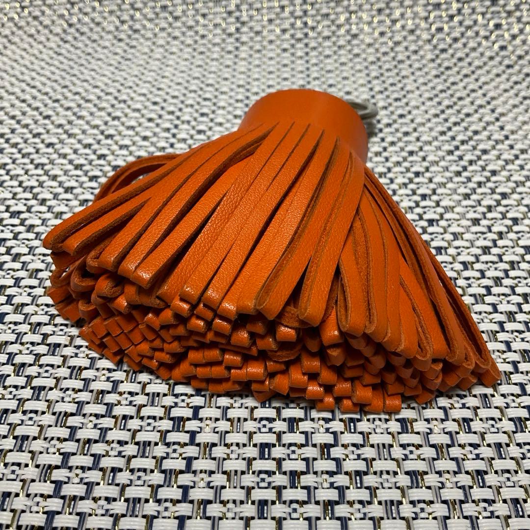 エルメス　HERMES カルメン　オレンジ　レザー　フリンジキーホルダー