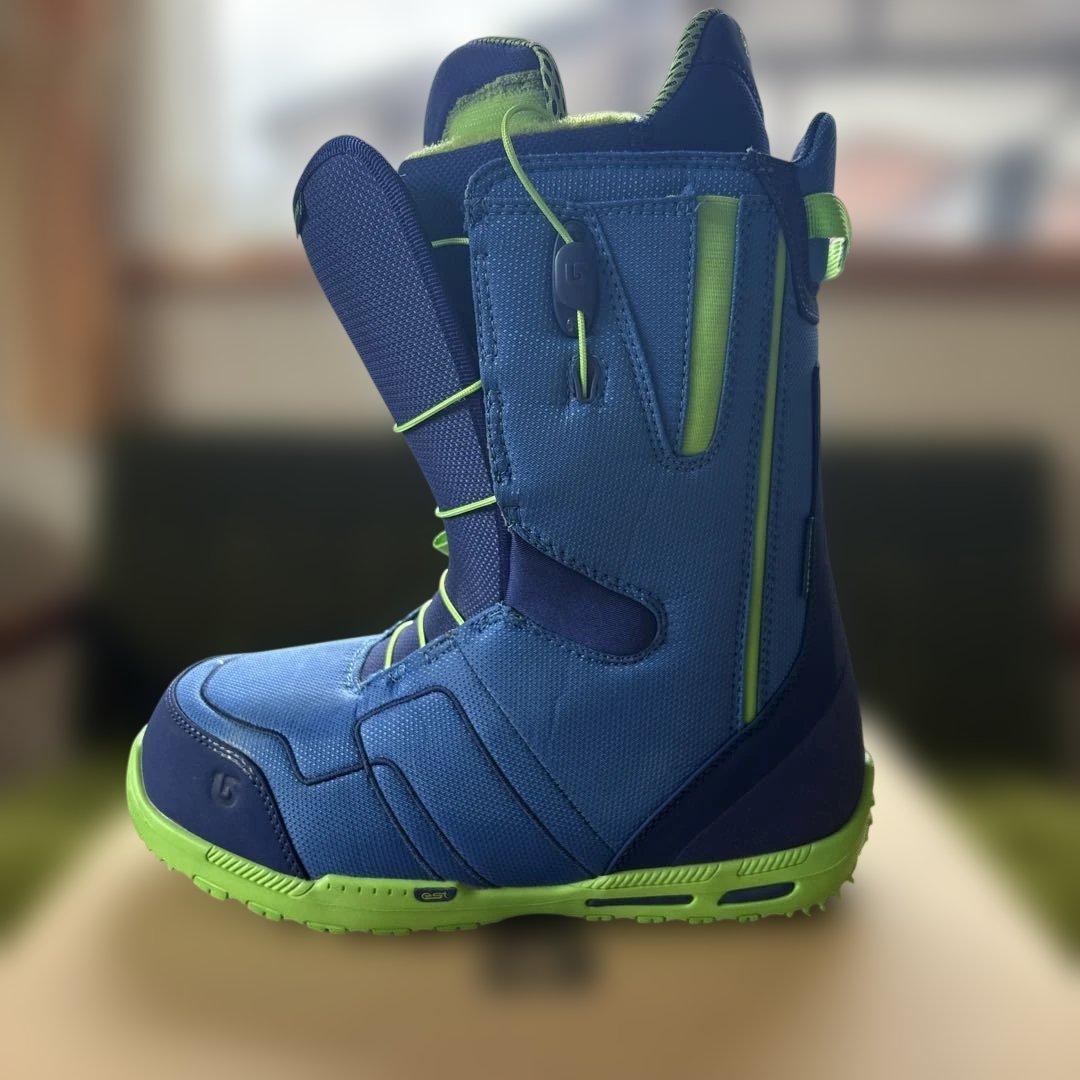 スノーボードブーツ
