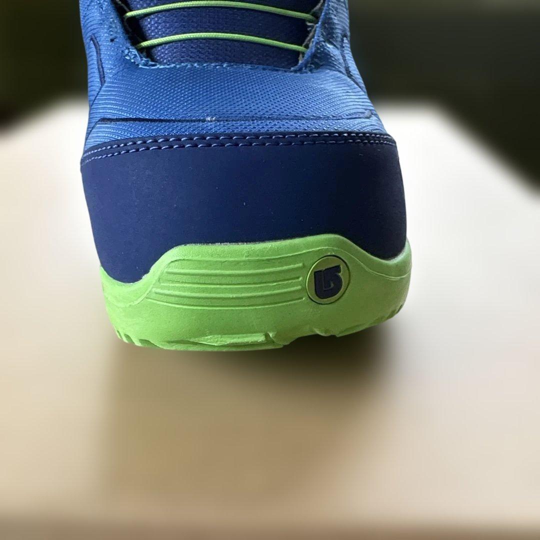 スノーボードブーツ