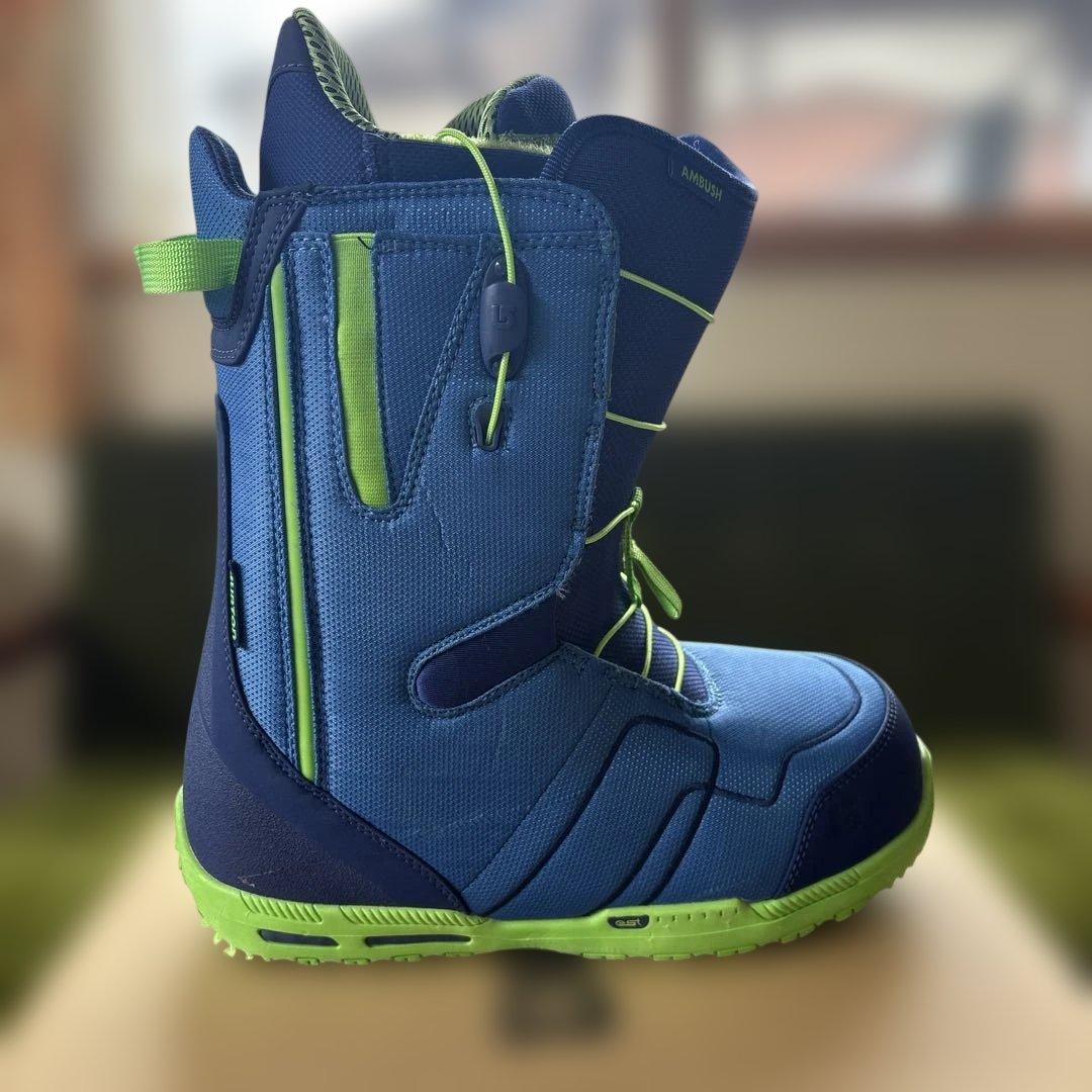 スノーボードブーツ