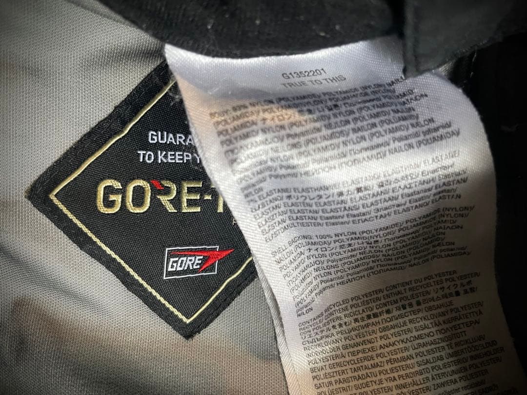 VOLCOM GORE-TEX IGUCHI パンツ L size