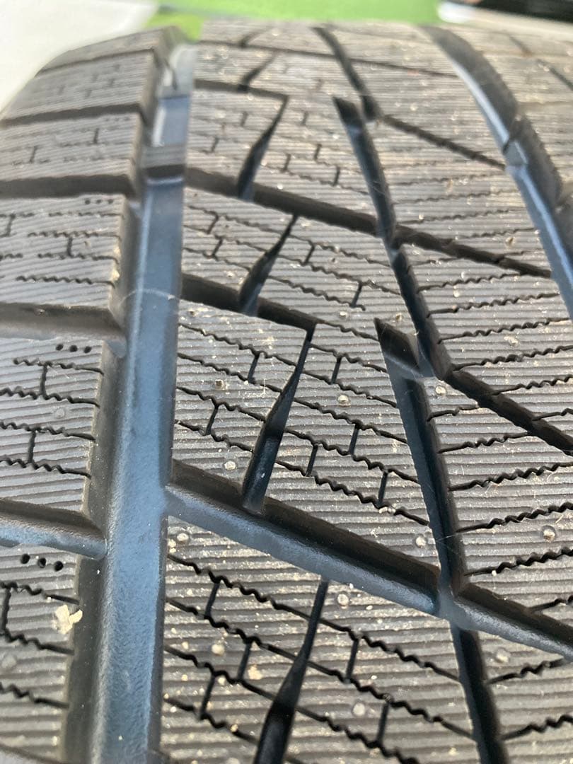 ZETEX H2000 235/55R18 スタッドレスタイヤ　4本　送料込み