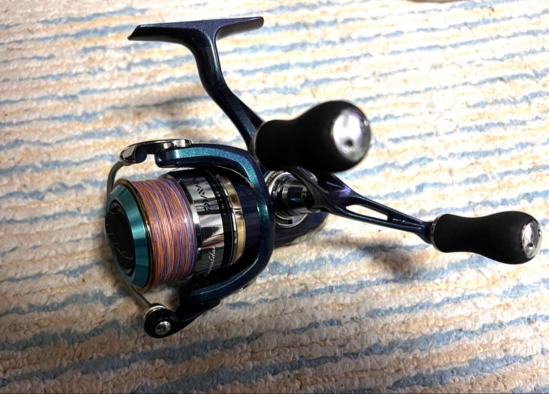 エメラルダス　DAIWA スピニングリール INF2506
