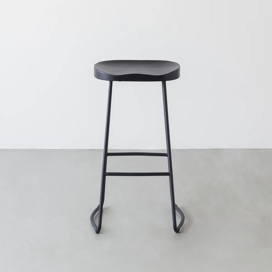 【２個セット】黒のシンプルスツール（高さ７５センチ）