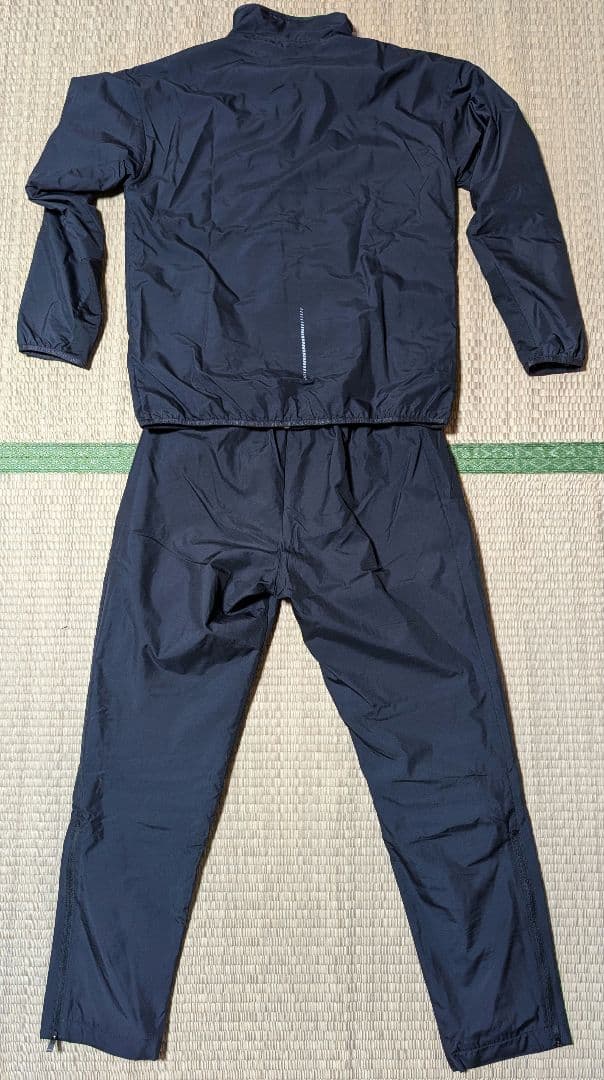 ASICS ウィンドブレーカー ブラック