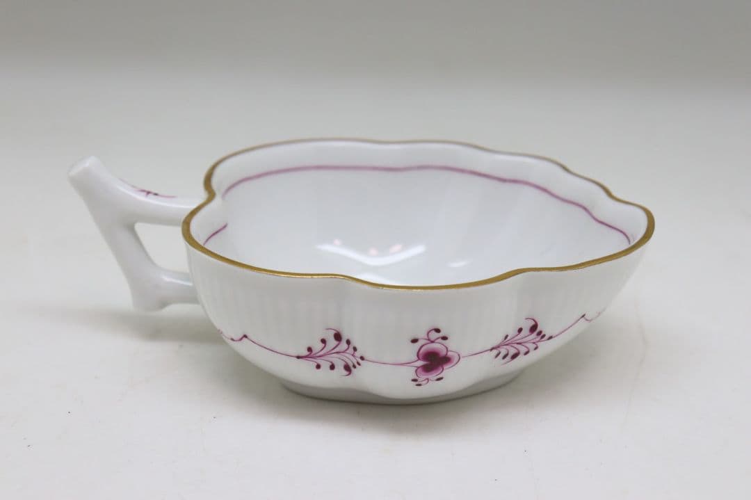 ロイヤルコペンハーゲン　バーガンディ　オープンシュガートレイ　ピンク　金縁　花柄