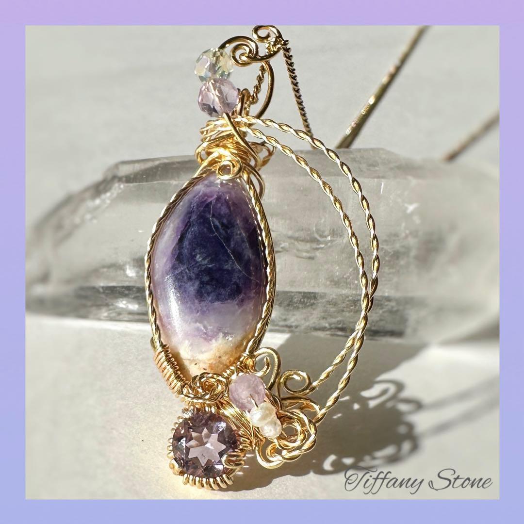 魅惑の深紫✴︎ 希少石ティファニーストーンのワイヤージュエリー
