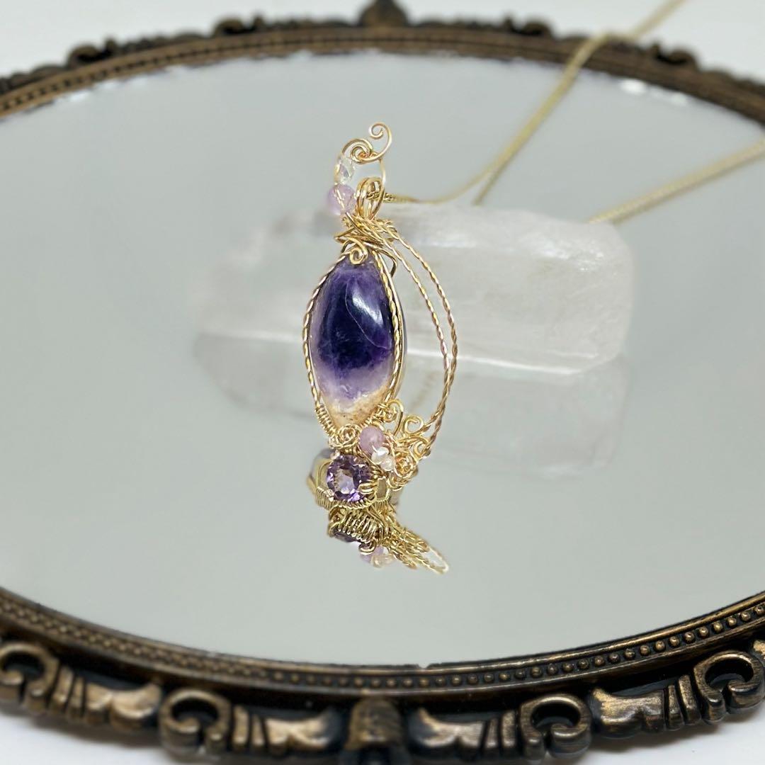 魅惑の深紫✴︎ 希少石ティファニーストーンのワイヤージュエリー