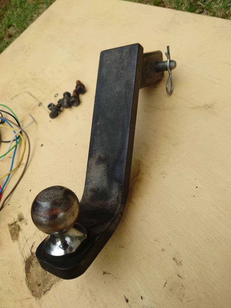 トレーラーヒッチメンバー　送料無料