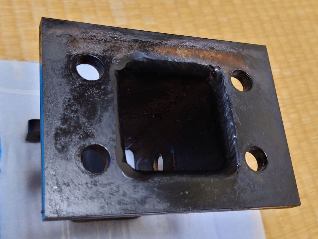 トレーラーヒッチメンバー　送料無料