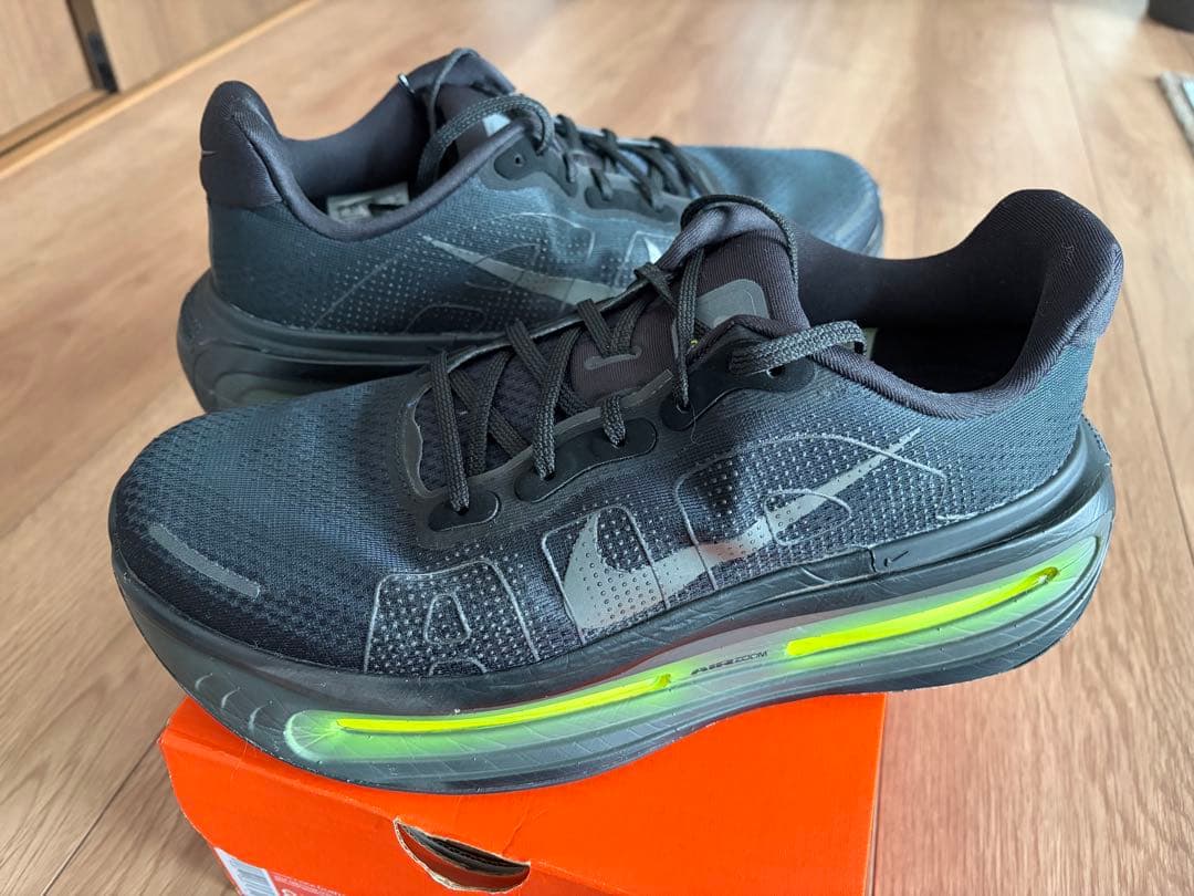 NIKE VOMERO PREMIUM ナイキ　ボメロ　プレミアム　※値下げ不可