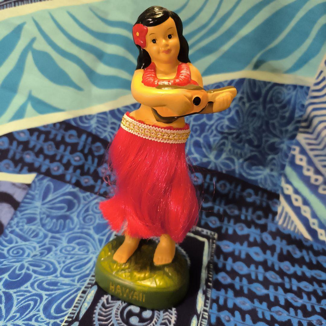 ハワイ フラダンス人形 ウィッギィ　赤