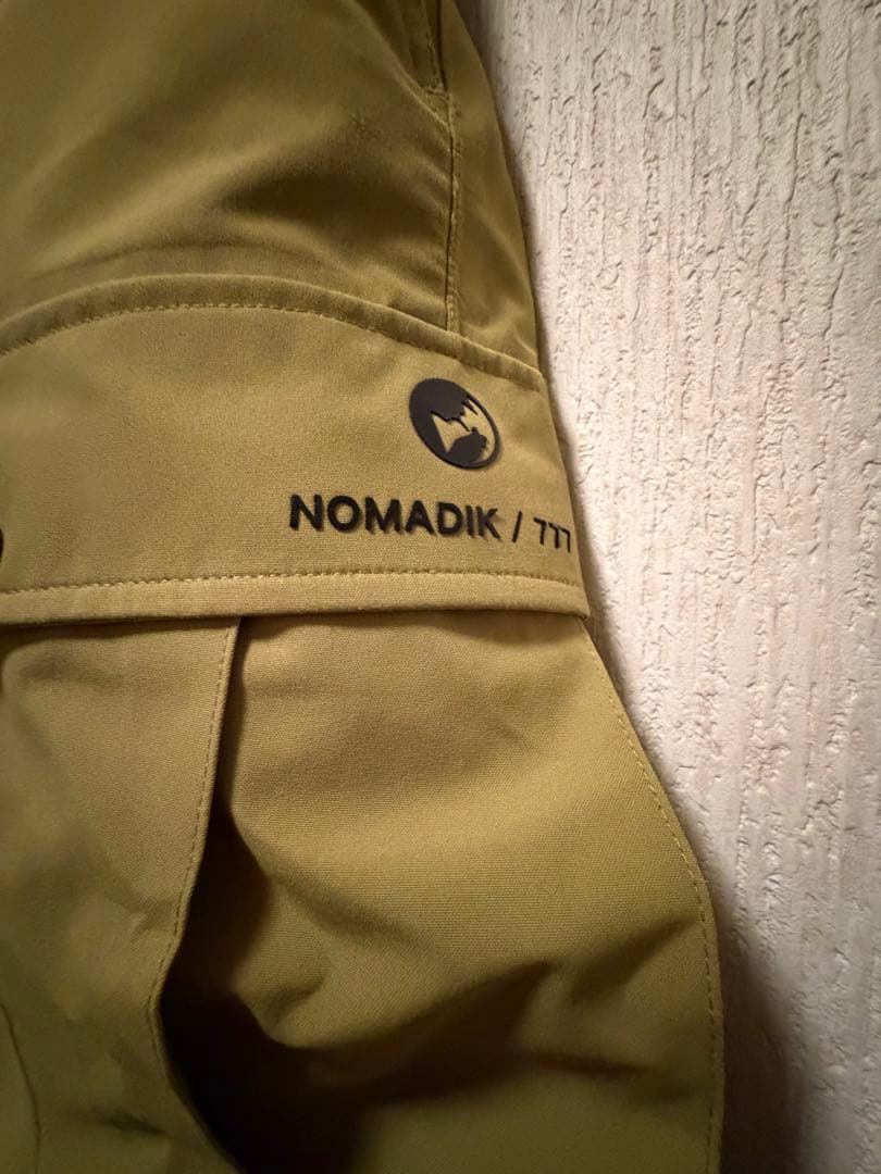 NOMADIK 777 スノーボードウェア　kazu kokuboモデル