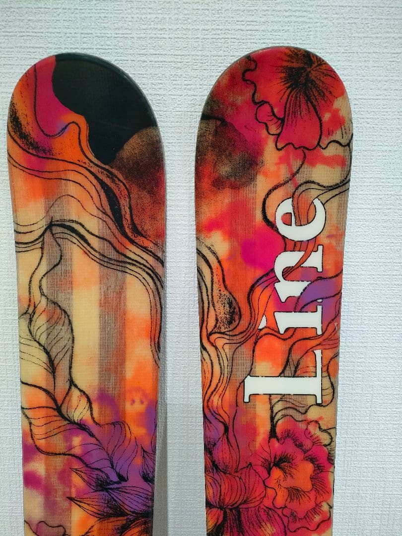 Line 花柄スキー板 ビンディング付き