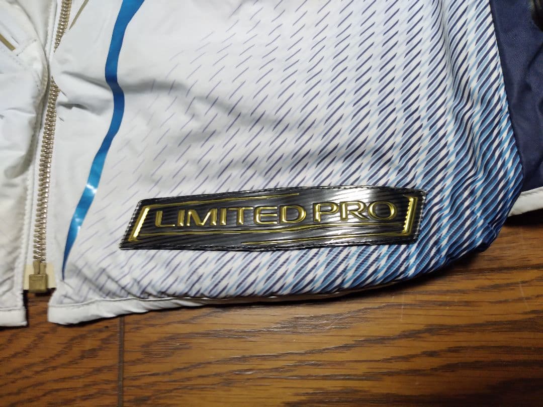 シマノ　LIMITED PRO 鮎　フィッシングベスト ホワイト・ブルー　L