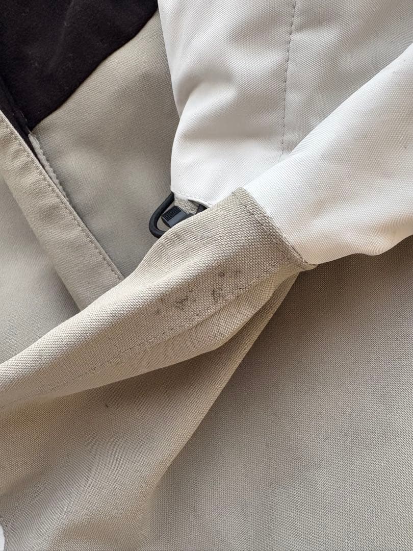 あいAIRBLASTER STAY WILDパーカー グレー/ホワイト M