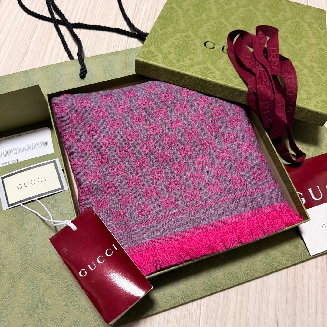 大判新品✨GUCCIマフラー❗️箱紙袋セット❗️グッチマフラー　レディース
