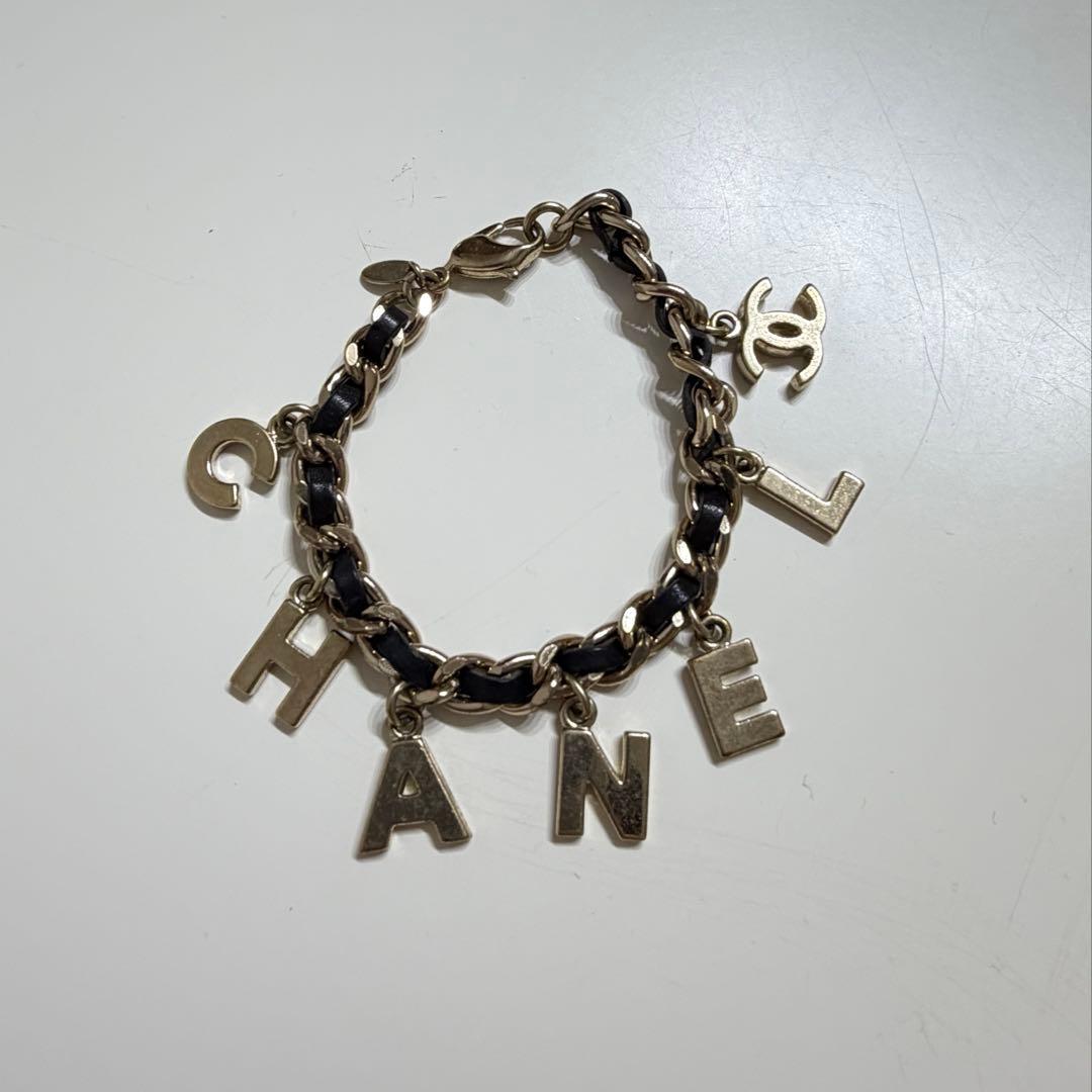 CHANEL アルファベットチャームブレスレット　ヴィンテージ