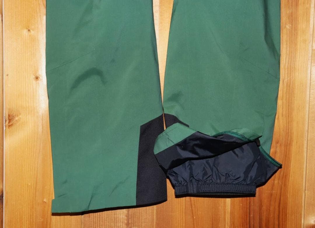 新品 ゴールドウイン G-エンジニアード 中綿 スキーパンツ (2/M) Ⓗ