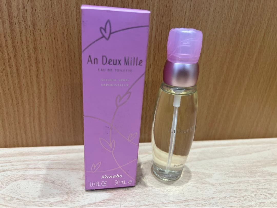 1 カネボウ アンドゥミル オードトワレ スプレイ