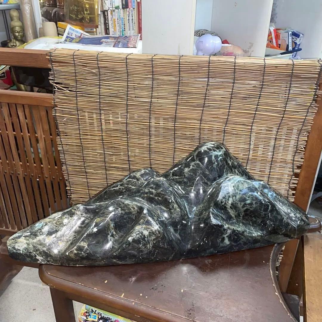 山型　天然石　自然石　鑑賞石　飾石　オブジェ　置物