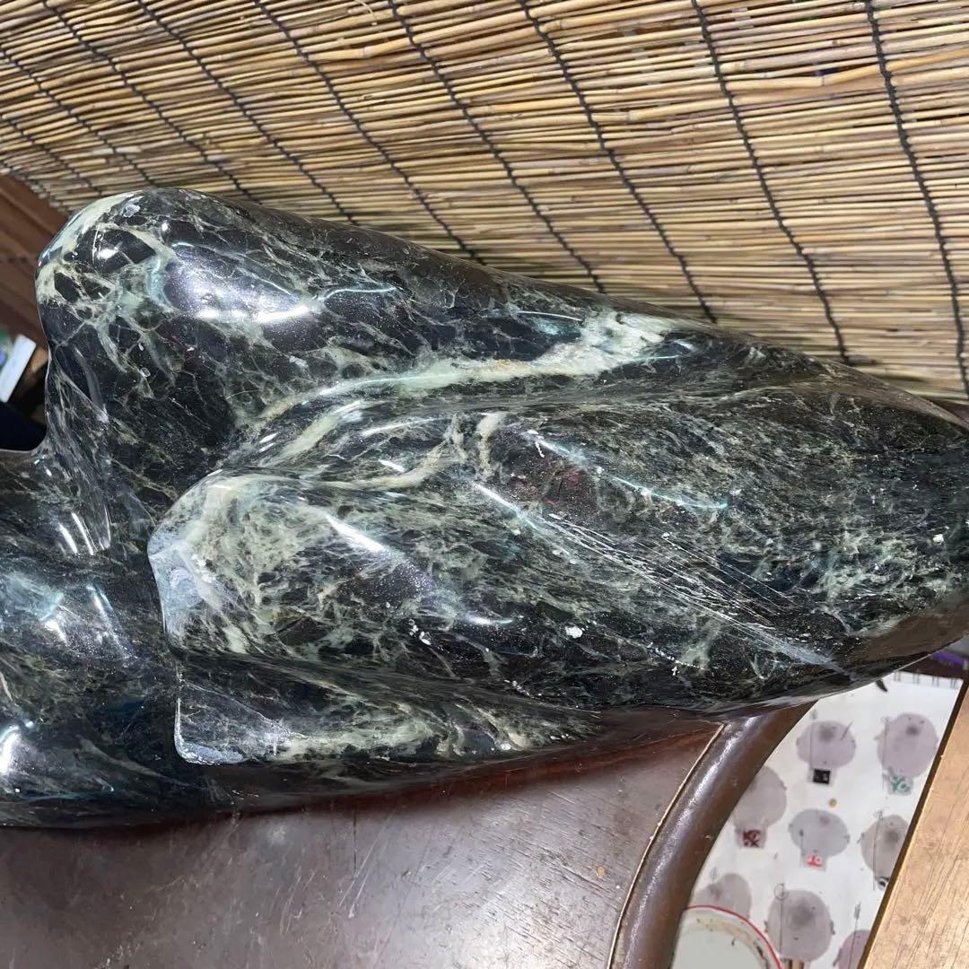 山型　天然石　自然石　鑑賞石　飾石　オブジェ　置物