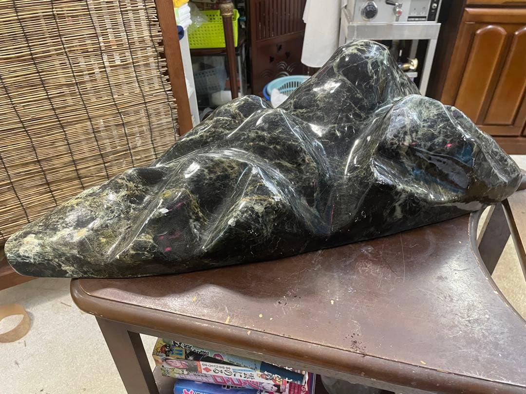 山型　天然石　自然石　鑑賞石　飾石　オブジェ　置物