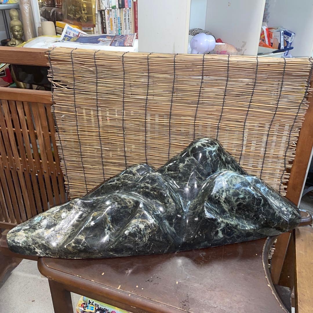 山型　天然石　自然石　鑑賞石　飾石　オブジェ　置物