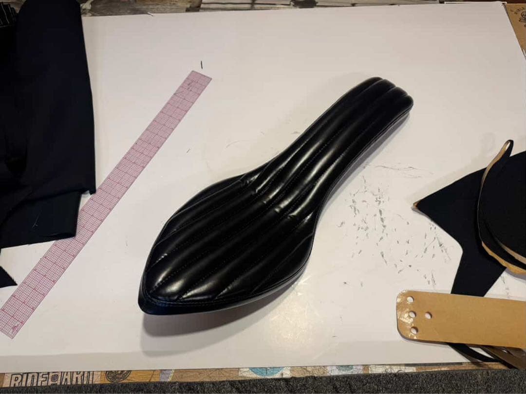 コブラシート　ショベル　パンヘッド　レザー