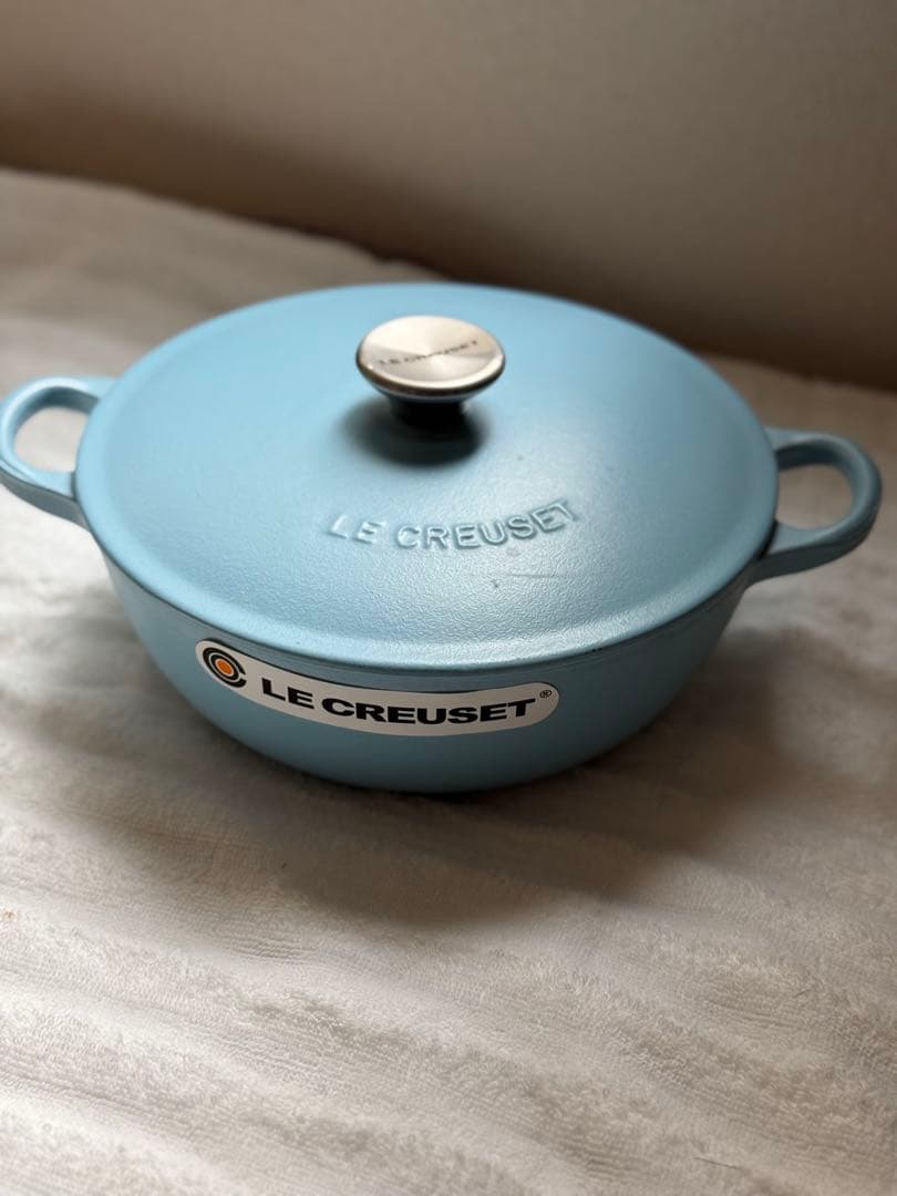 レア　LE CREUSET 鋳鉄製 両手鍋 22cm ブルー　中黒マルミット