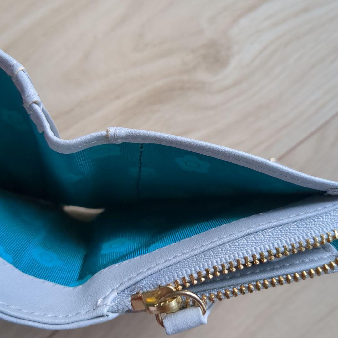 MARY QUANT 二つ折り財布 水色　箱付き