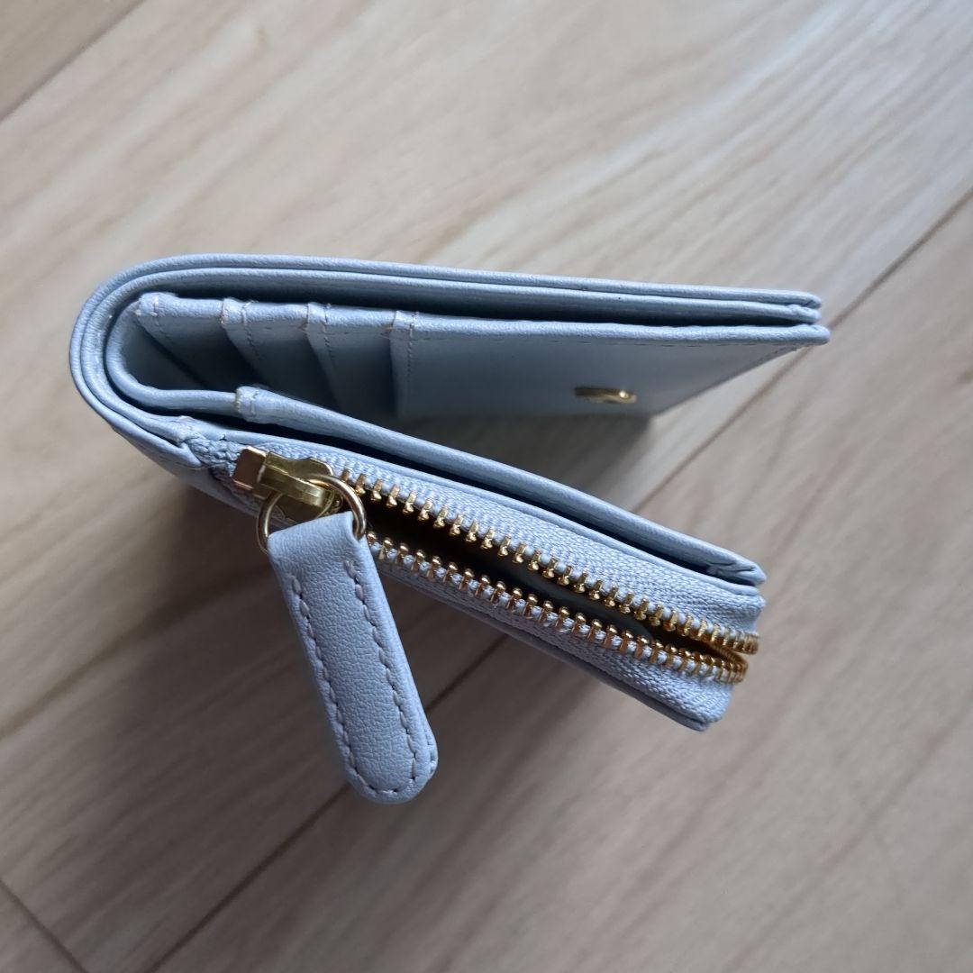 MARY QUANT 二つ折り財布 水色　箱付き