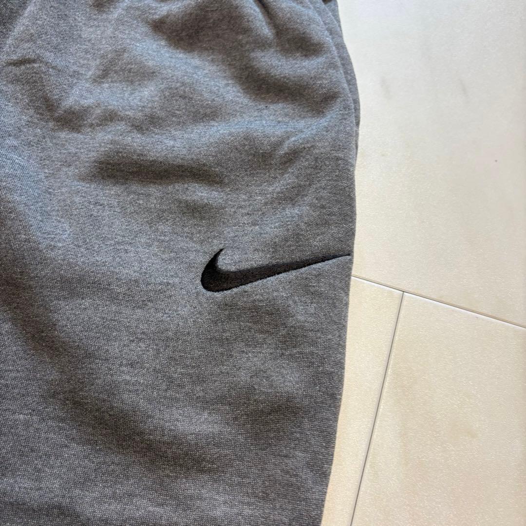 新品　NIKE ナイキ　ジャージ　セットアップ　ドライフィット　刺繍 上下