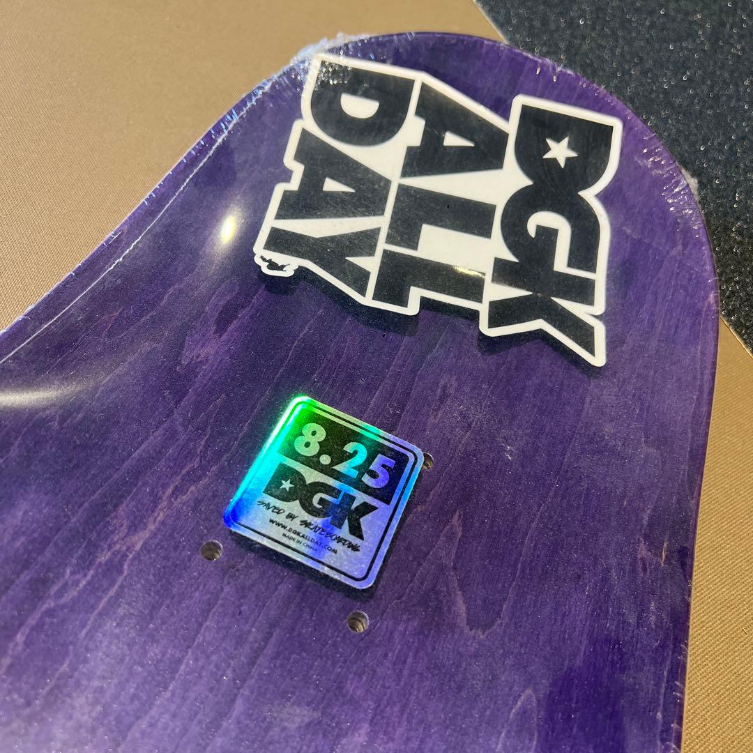 DGK HAROLD HUNTER 8.25インチ　デッキテープ付き
