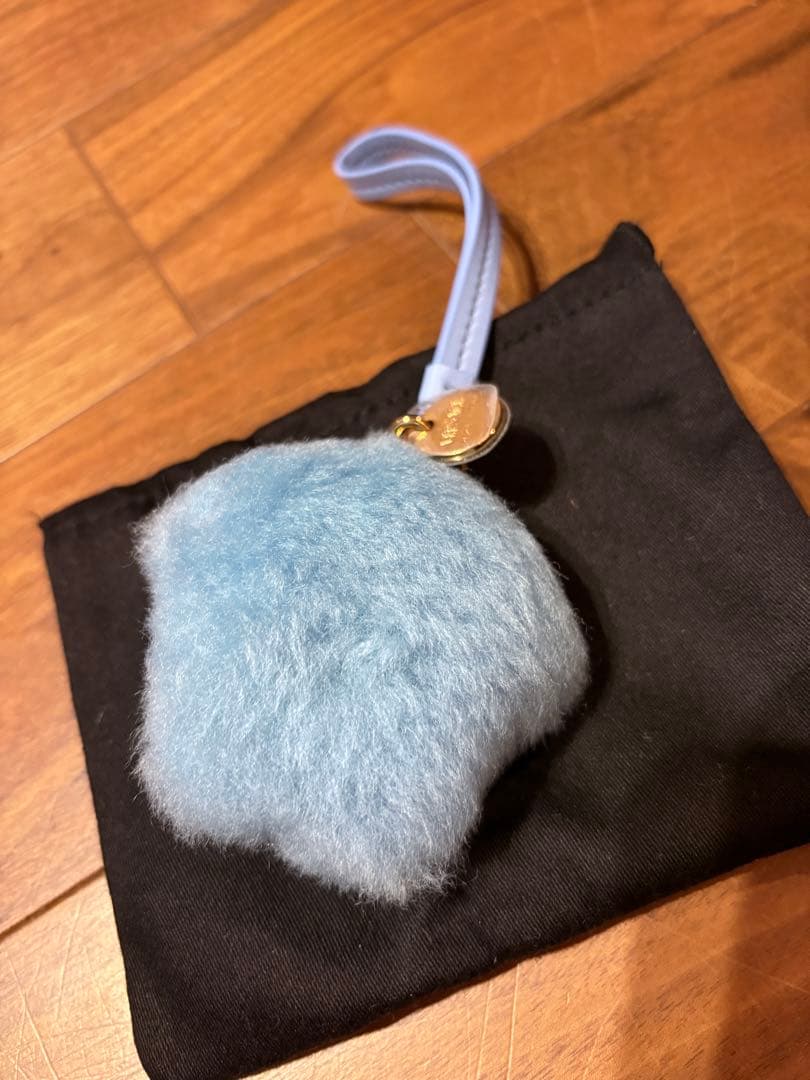 VERSACE　メドゥーサふわふわ ヒョンジン着用