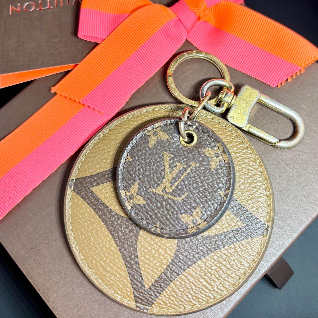 【ルイヴィトン】モノグラム ジャイアント チャーム キーリング キーホルダー
