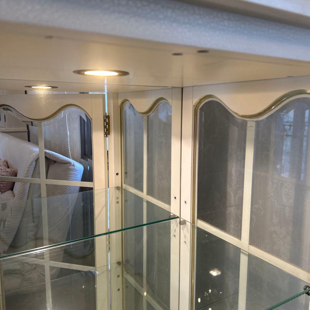 ロココ調　キャビネット　照明付美品　引取り限定品