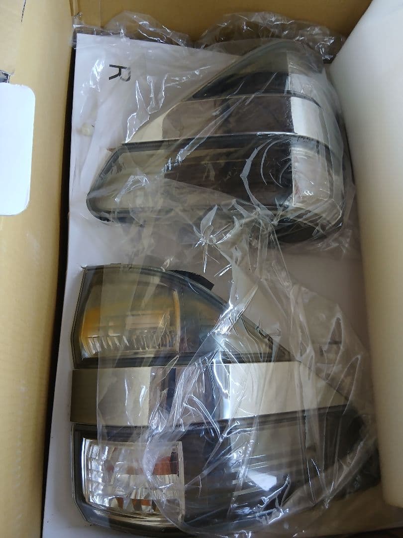 VELLFIRE 20前期　純正テール　4灯仕様　最低価格